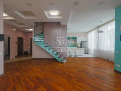 продаж 4-к квартира Київ, Святошинський, 150000 $