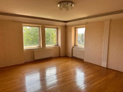 продаж 8-к квартира Рівне, 88000 $