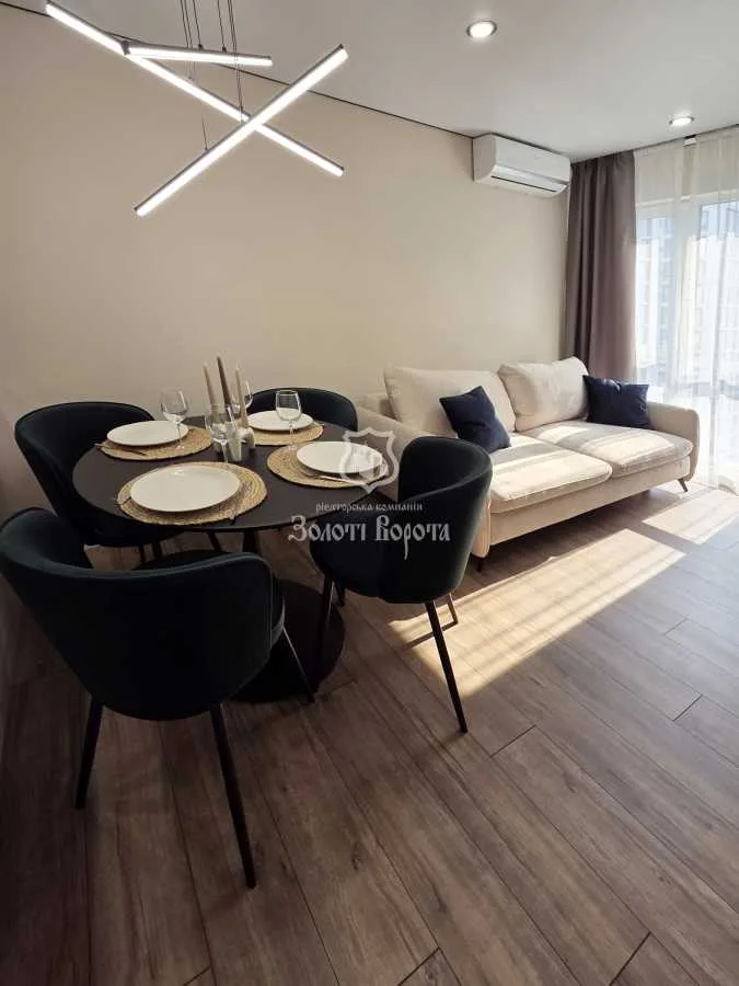 продаж 2-к квартира Київ, Голосіївський, 160000 $
