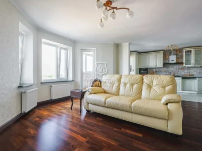 продаж 2-к квартира Києво-Святошинський, Святопетрівське, 73000 $