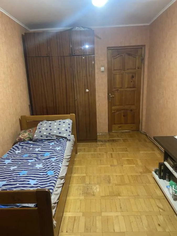 продаж 4-к квартира Київ, Дніпровський, 70000 $