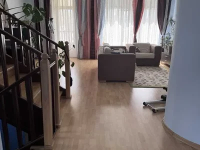 продаж 4-к таунхаус Київ, Дарницький, 149000 $