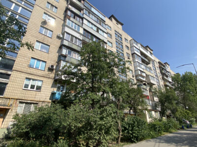 Продам 3 кімнатну квартиру 64м2, Кубанської України 25/21, м. Лісова, Лісовий масив, Київ