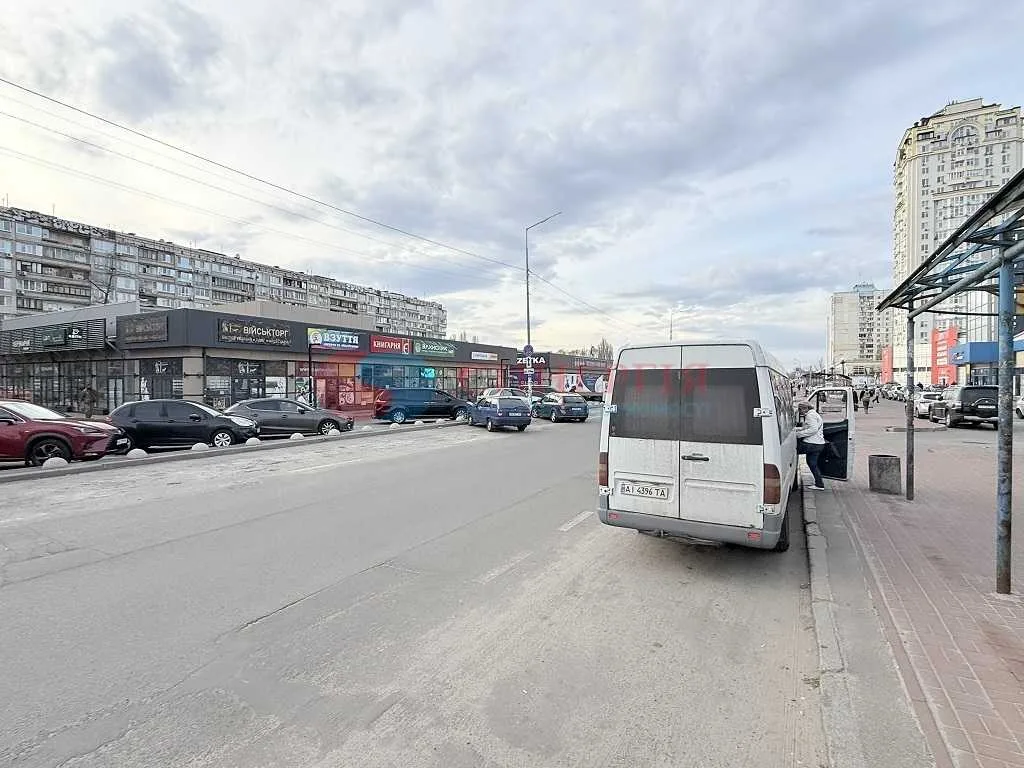 довгострокова оренда торгові площі Київ, Оболонський, 143000 грн./міс.