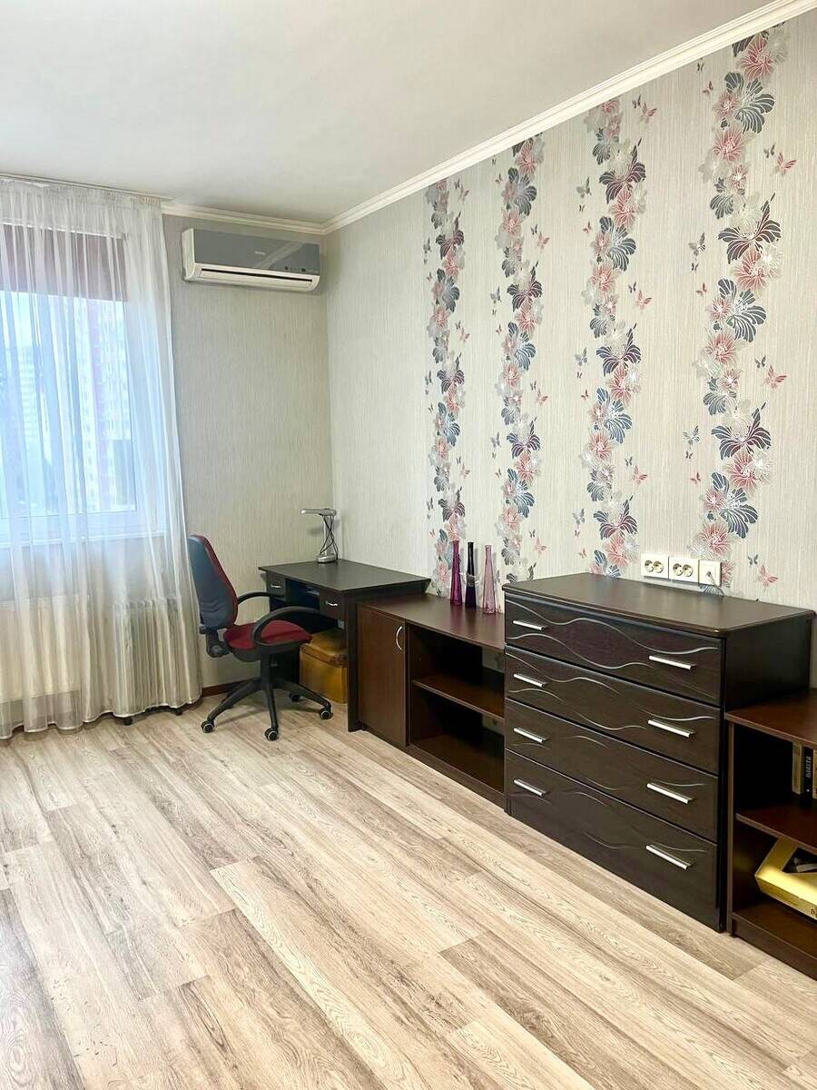 1кім. з ремонтом Ліко-Град, Симоененка вул., 5А