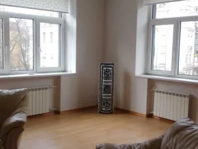довгострокова оренда 3-к квартира Київ, Шевченківський, 1500 євро/міс.