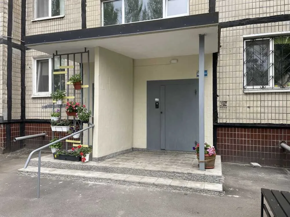 продаж 3-к квартира Дніпро, Соборний, 54500 $
