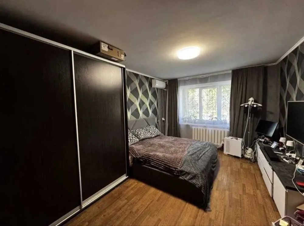 продаж 3-к квартира Дніпро, Соборний, 54500 $