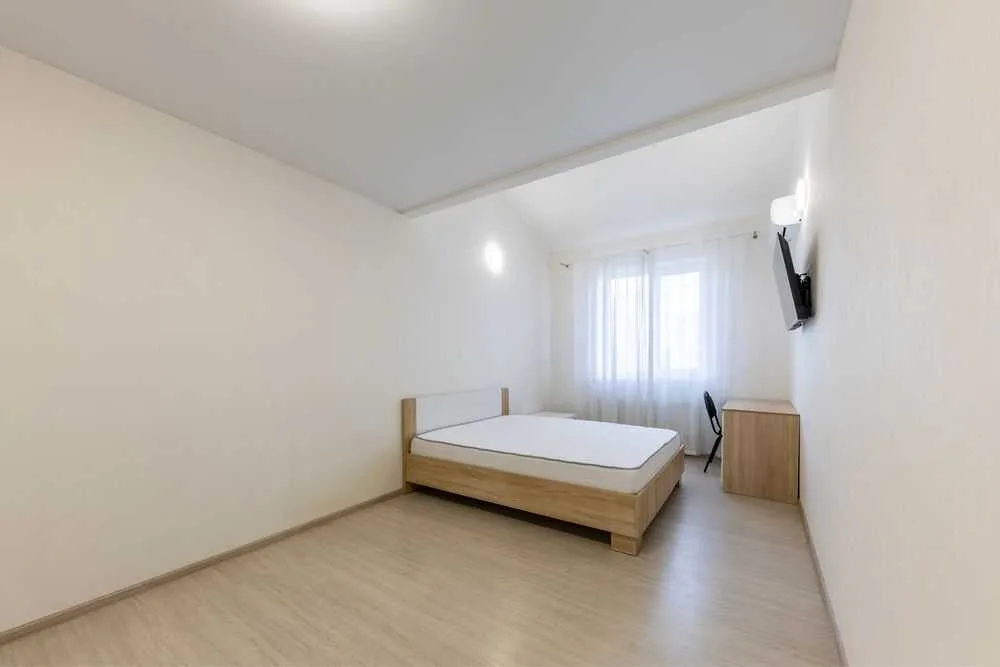 продаж 3-к квартира Києво-Святошинський, Софіївська Борщагівка, 81000 $