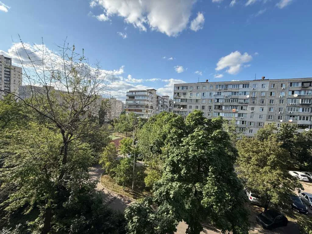 продаж 3-к квартира Київ, Дніпровський, 73000 $