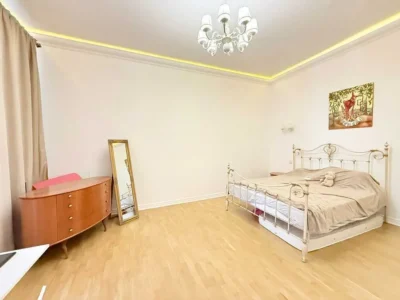 довгострокова оренда 4-к квартира Київ, Печерський, 1500 $/міс.