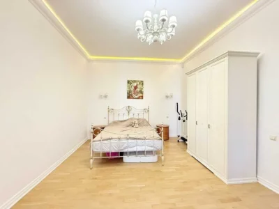 довгострокова оренда 4-к квартира Київ, Печерський, 1500 $/міс.