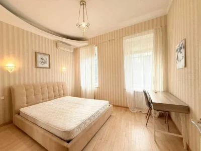 довгострокова оренда 3-к квартира Київ, Голосіївський, 1200 $/міс.