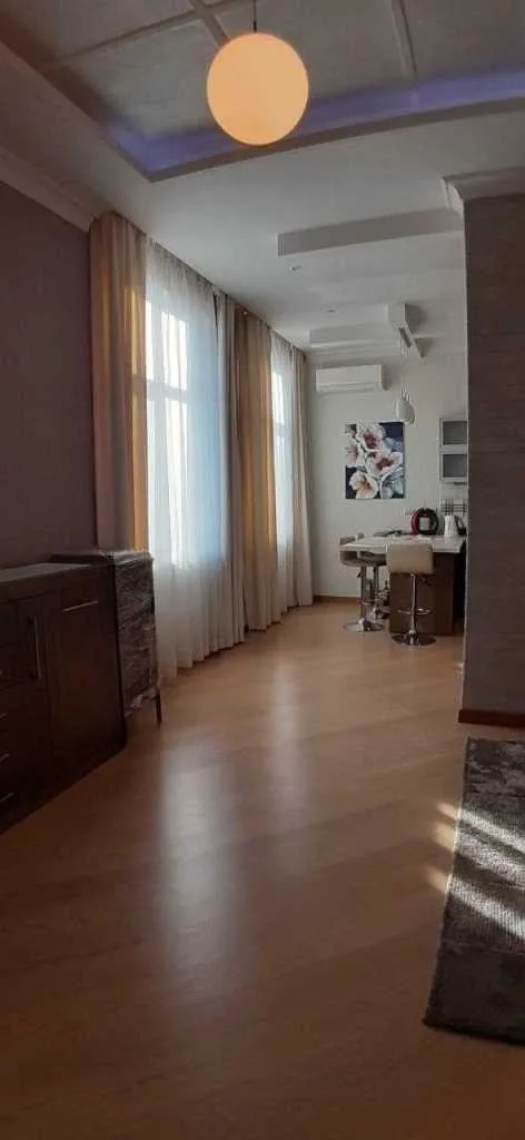 продаж 4-к квартира Київ, Шевченківський, 350000 $