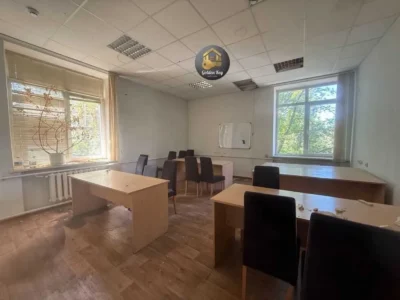 довгострокова оренда офісне приміщення Київ, Печерський, 18000 грн./міс.