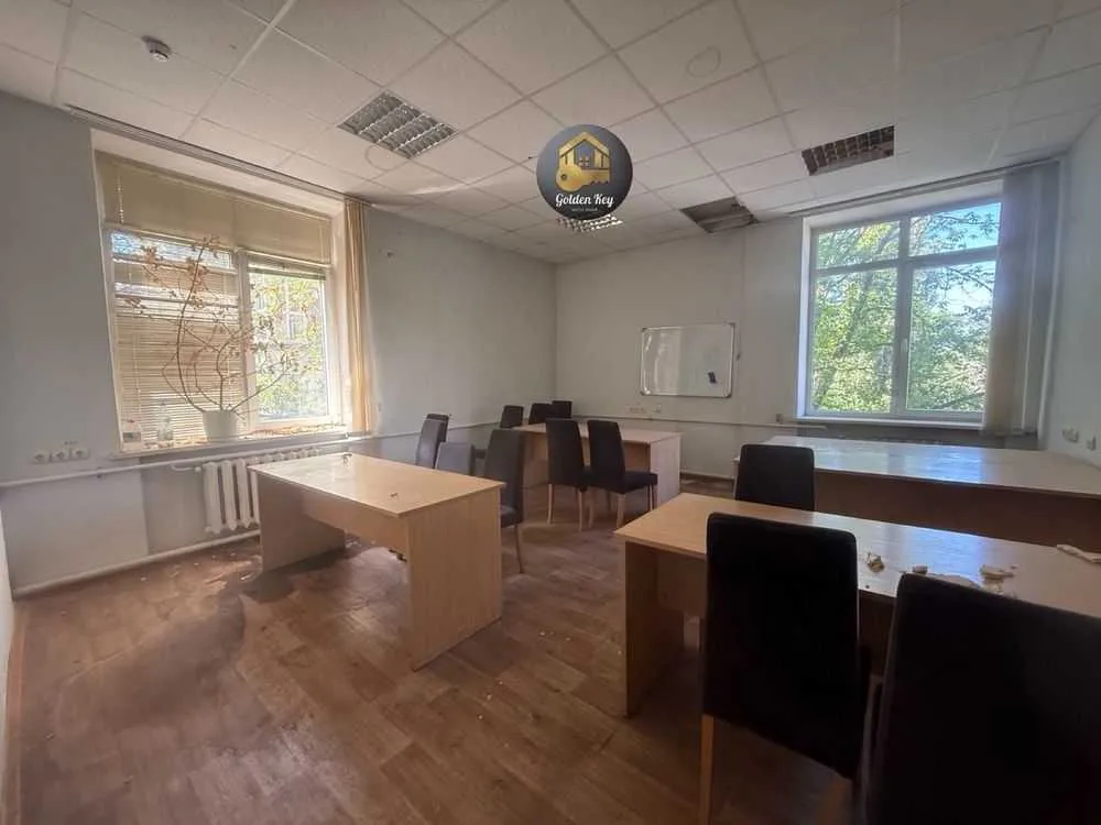 довгострокова оренда офісне приміщення Київ, Печерський, 18000 грн./міс.