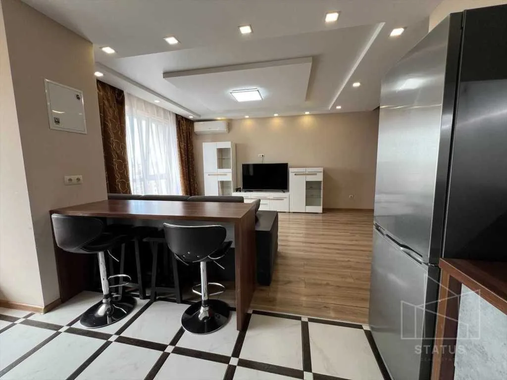 продаж 3-к квартира Києво-Святошинський, Софіївська Борщагівка, 117000 $