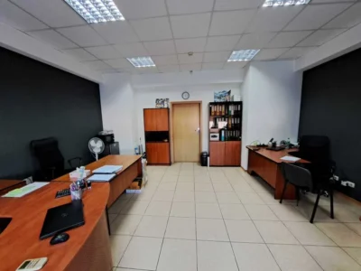 довгострокова оренда офісне приміщення Київ, Дніпровський, 13200 грн./міс.