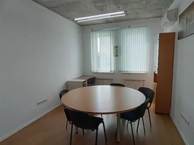довгострокова оренда офісна будівля Київ, Дарницький, 24000 грн./міс.