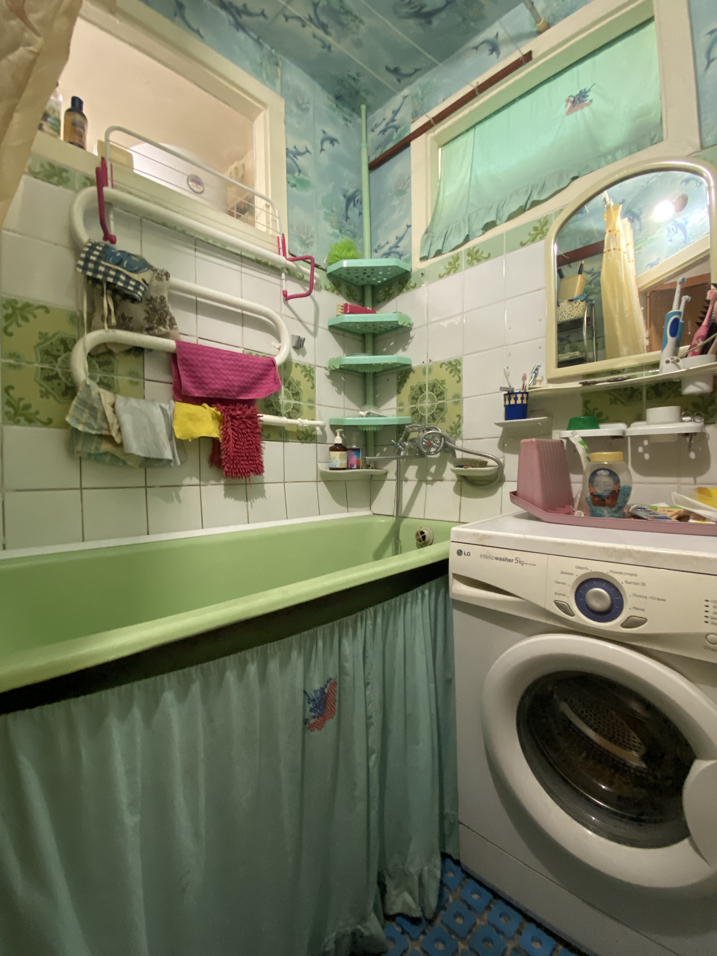 Продам 3 кімнатну квартиру 64м2, Кубанської України 25/21, м. Лісова, Лісовий масив, Київ