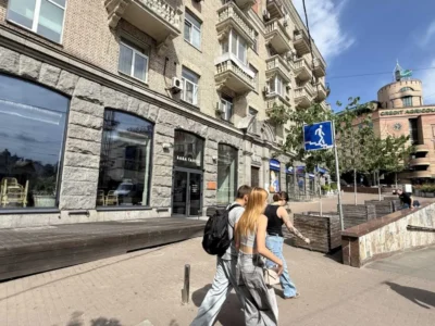довгострокова оренда торгові площі Київ, Печерський, 387000 грн./міс.