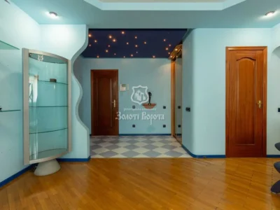 продаж 3-к квартира Київ, Солом`янський, 70000 $