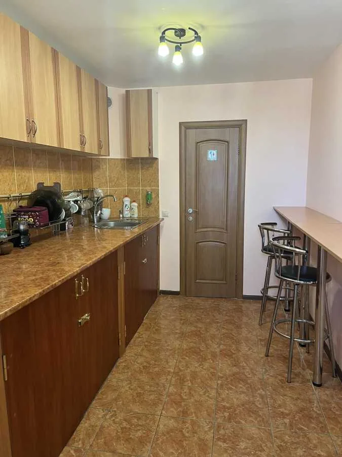 довгострокова оренда офісне приміщення Київ, Дарницький, 12500 грн./міс.