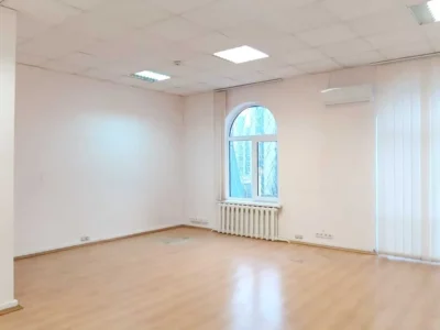 довгострокова оренда офісна будівля Київ, Печерський, 57000 грн./міс.