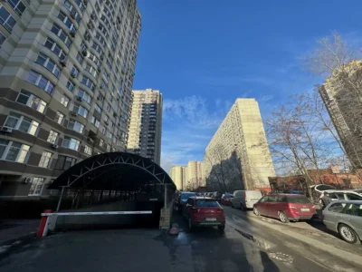 продаж підземний паркінг Київ, Дарницький, 22000 $