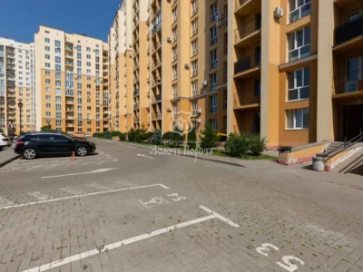 продаж 3-к квартира Києво-Святошинський, Чайки, 68000 $