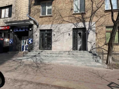 продаж торгові площі Київ, Печерський, 300000 $