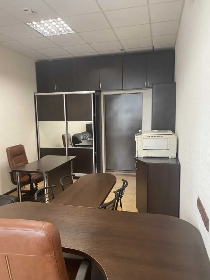 довгострокова оренда офісне приміщення Київ, Дарницький, 16000 грн./міс.