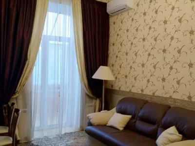 продаж 3-к квартира Київ, Печерський, 149900 $