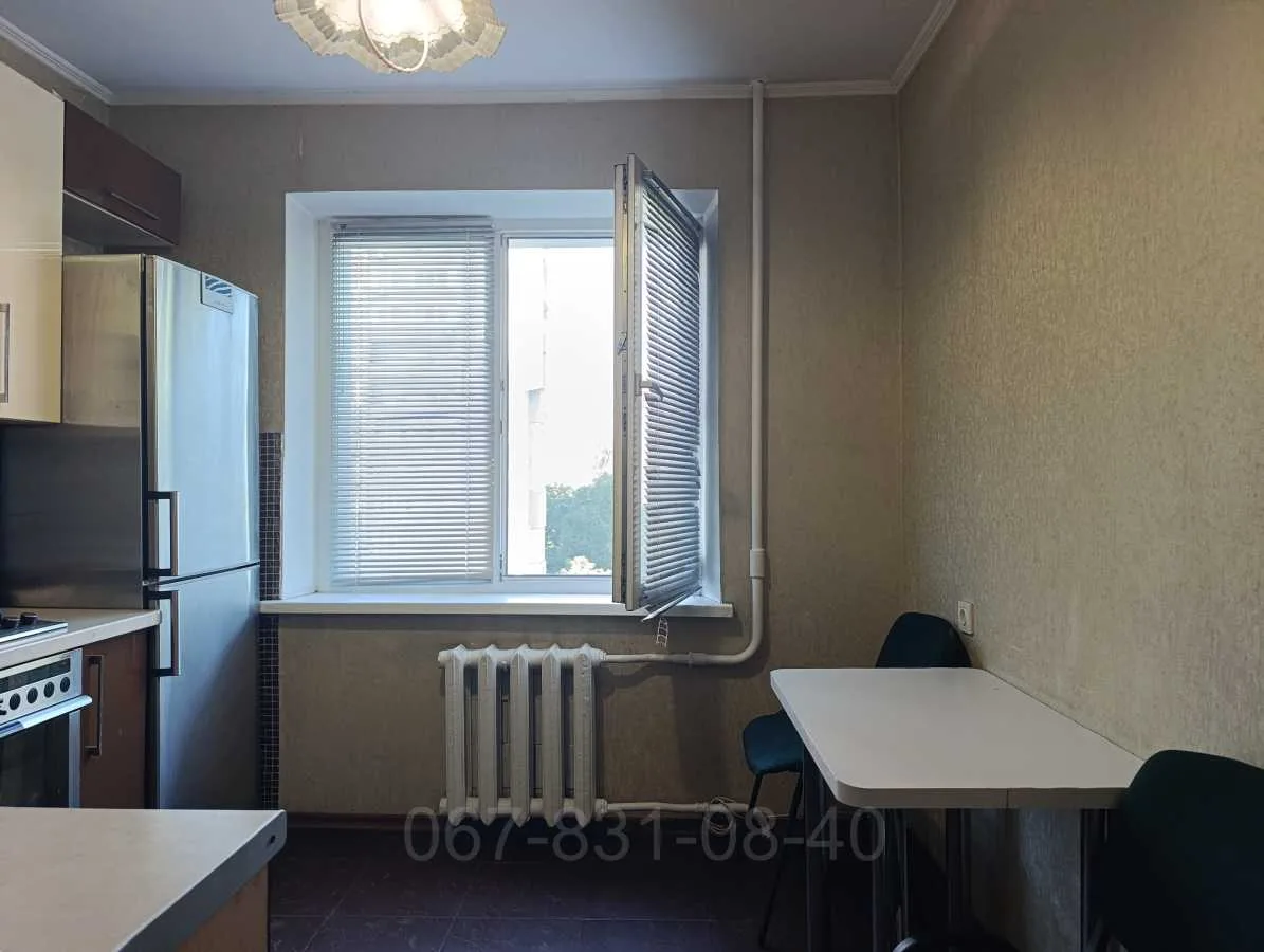 продаж 3-к квартира Дніпро, Новокодакський, 57000 $