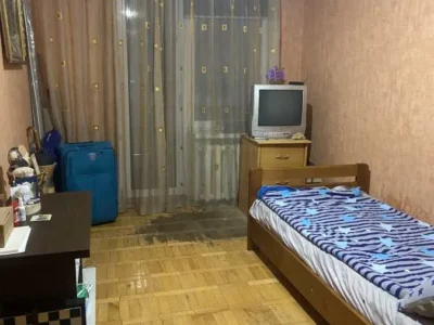 продаж 4-к квартира Київ, Дніпровський, 70000 $