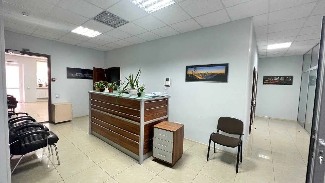 довгострокова оренда офісне приміщення Київ, Печерський, 2100 $/міс.