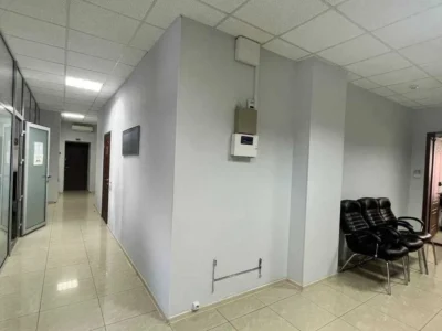 довгострокова оренда офісне приміщення Київ, Печерський, 2100 $/міс.