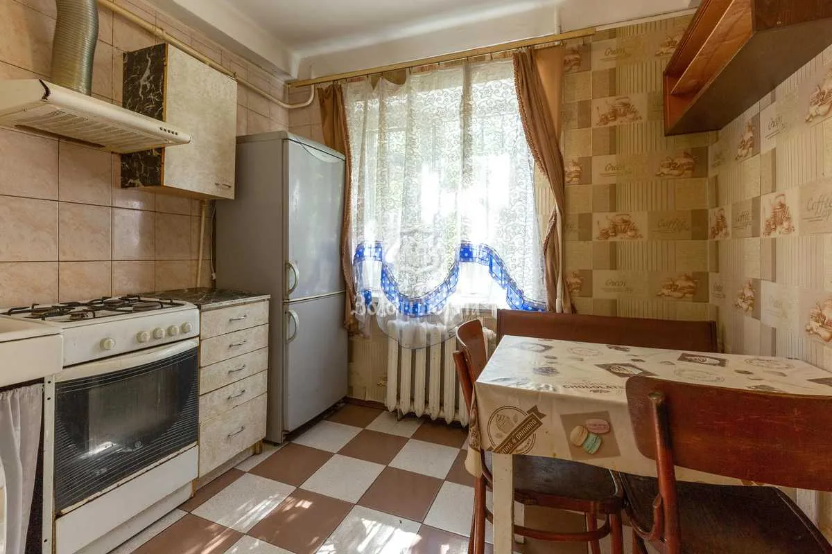 продаж 3-к квартира Київ, Дніпровський, 61000 $