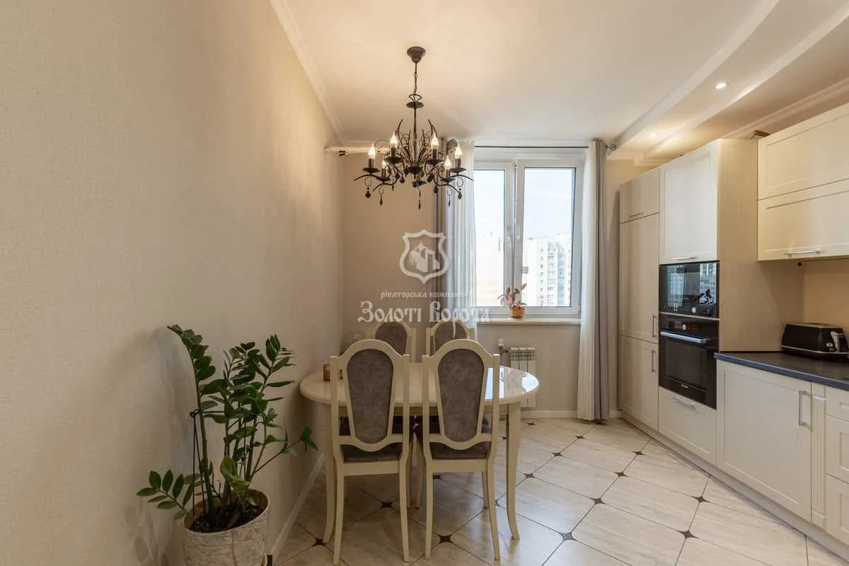продаж 3-к квартира Київ, Деснянський, 150000 $
