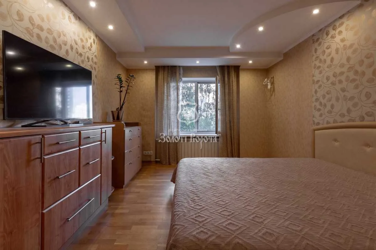 продаж 3-к квартира Київ, Деснянський, 80000 $