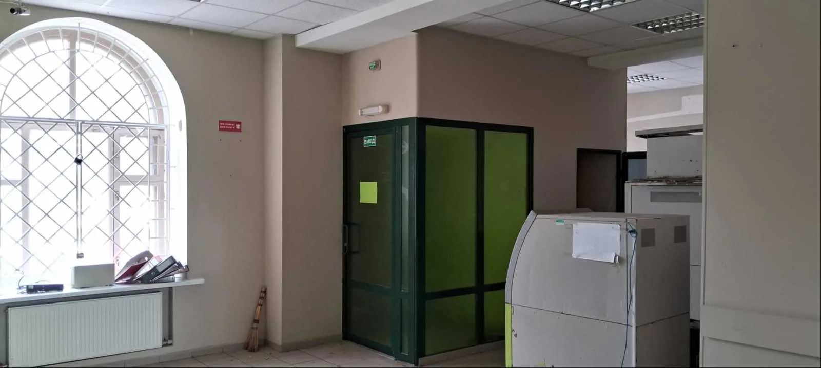 продаж офісне приміщення Суми, Зарічний, 68000 $