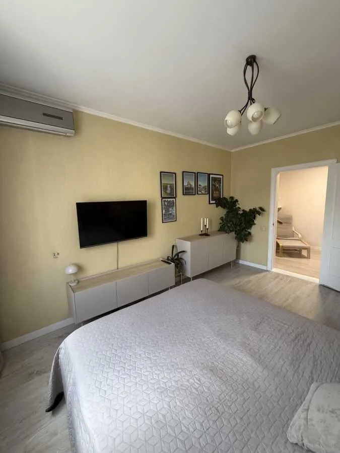 продаж 2-к квартира Київ, Дарницький, 108000 $