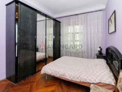 продаж 4-к квартира Київ, Печерський, 163000 $