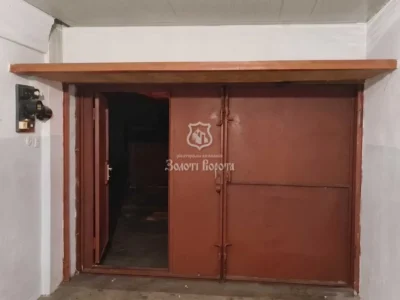 продаж бокс в гаражному комплексі Київ, Дніпровський, 20000 $