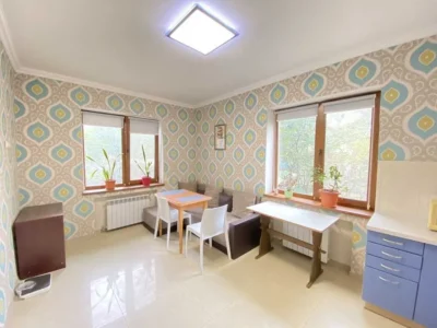 продаж 5-к будинок Київ, Святошинський, 175000 $