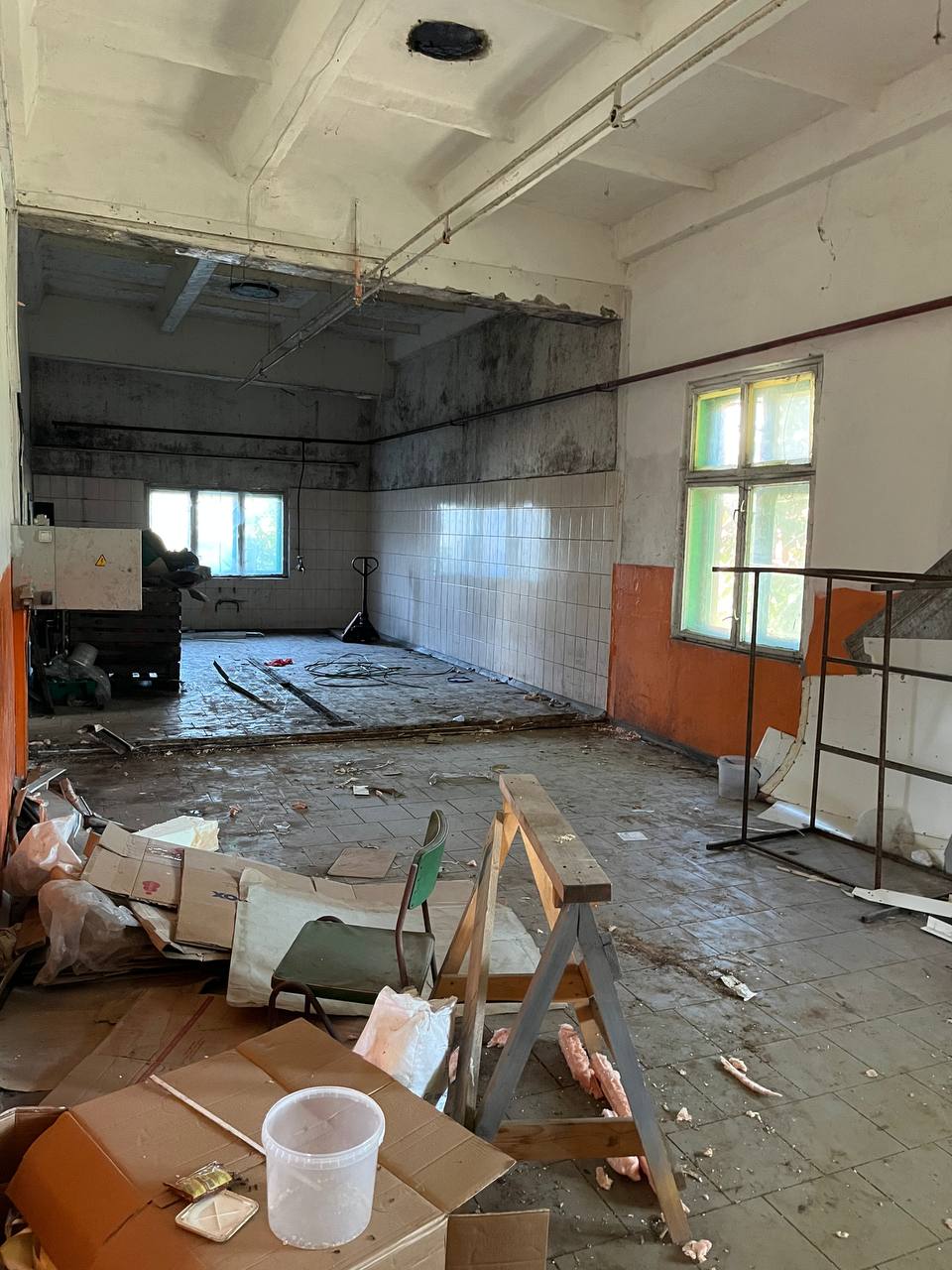 ОРЕНДА СКЛАДУ / ВИРОБНИЧОГО ПРИМІЩЕННЯ 752 м² | м. Перечин, Закарпаття