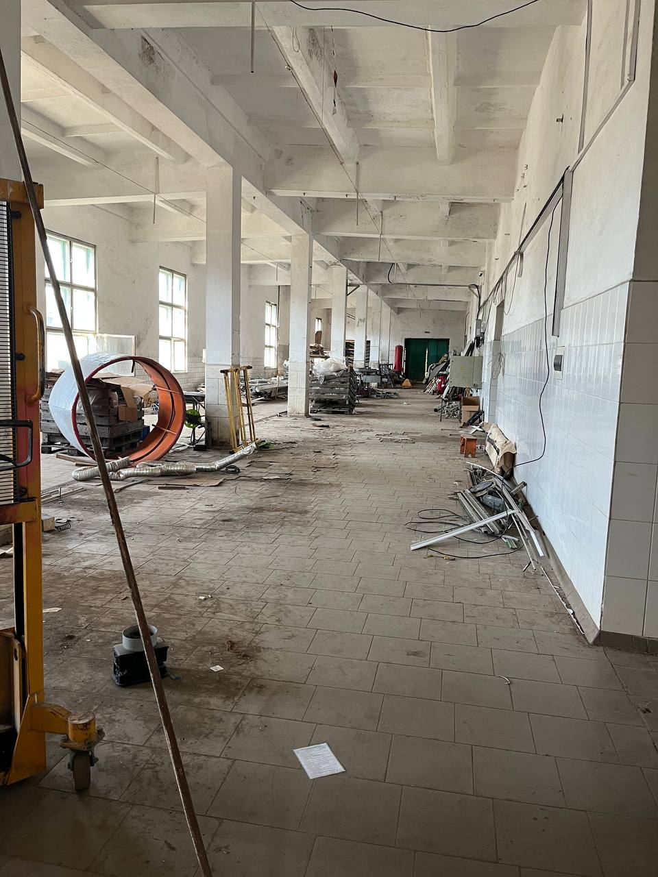 ### 🏭 ОРЕНДА СКЛАДІВ / ВИРОБНИЧИХ ПРИМІЩЕНЬ від 16 до 2000 м² | м. Перечин, Закарпаття
