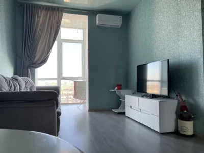подобова оренда 2-к квартира Дніпро, Індустріальний, 1600 грн./добу