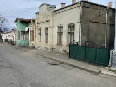 продаж 3-к квартира Вижницький, Вижниця, 46000 $
