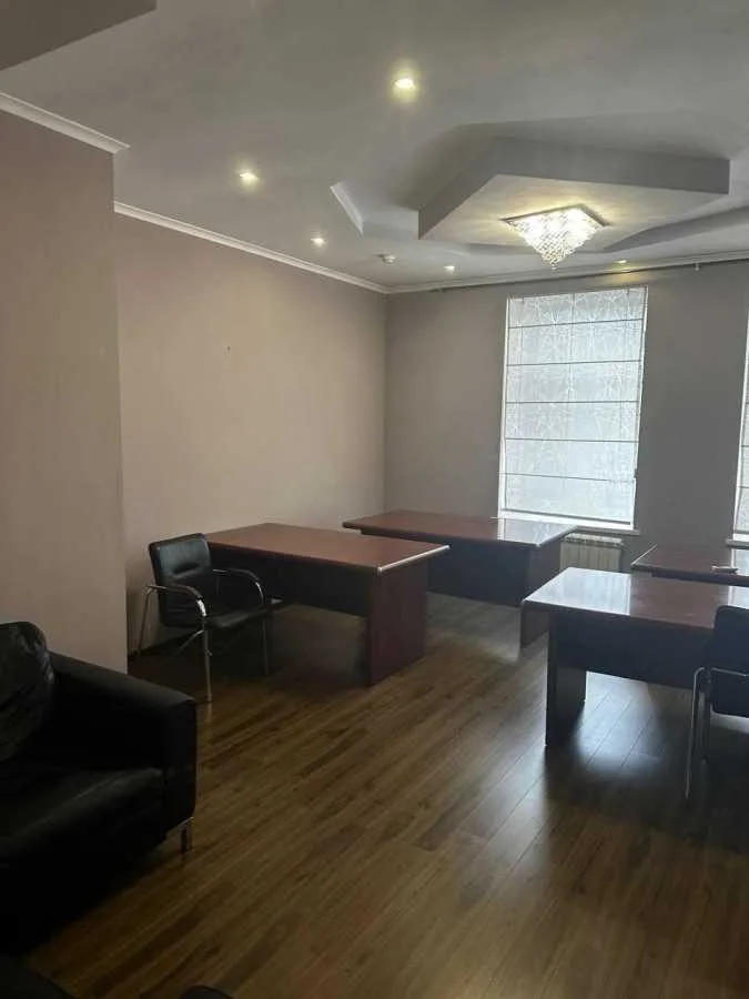 продаж приміщення вільного призначення, будівлі Київ, Шевченківський, 3000000 $